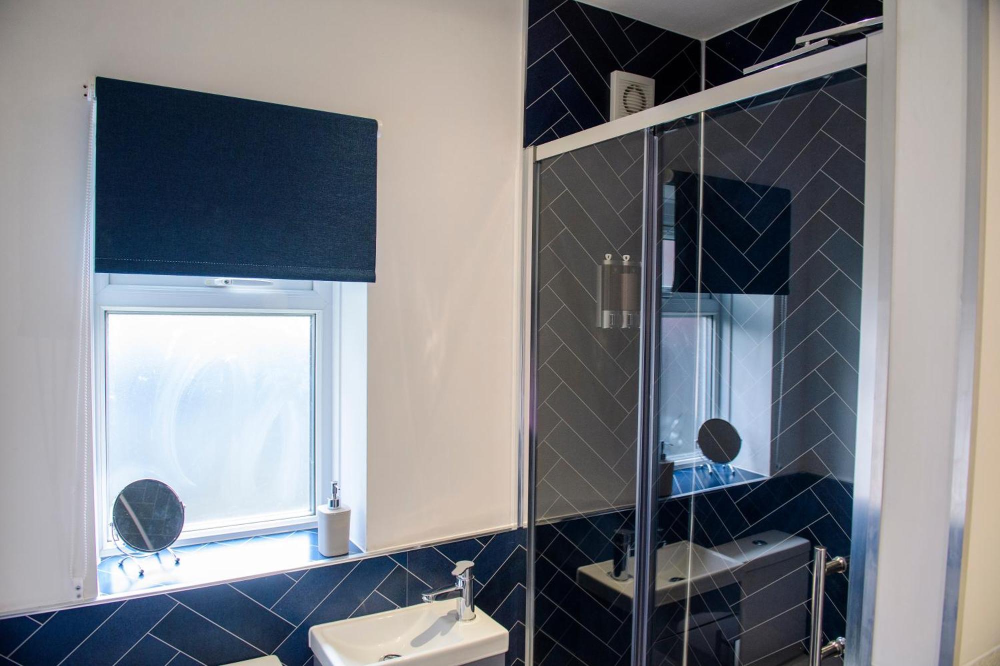 Stunning House - Sleeps 7 - 5 Mins Walk To Lincoln High Street - Parking - Wifi Villa Buitenkant foto